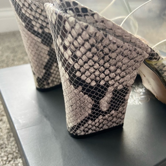 Vince Camuto Felima Sandals - Picture 8 of 13